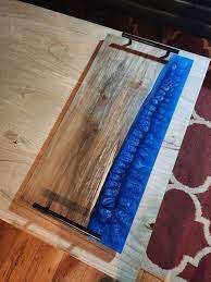 elegant handcrafted resin serving tray <b>with</b> wooden texture live edge wood and resin serving tray for dining presentation - Product Image 3