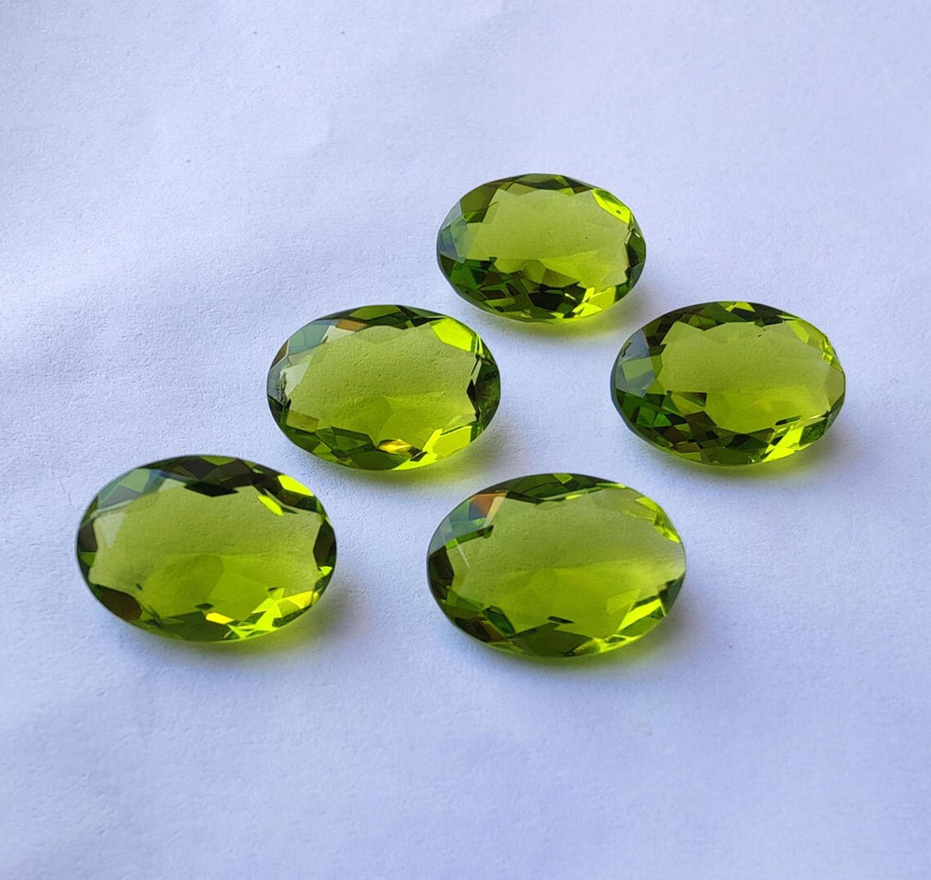 เช่นเดียวกับรูปภาพ