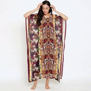 Dernier Cri Confort Coupe Col V Polyester Georgette Bordeaux Impression Numérique Sheer Kaftan avec Slip - Product Image 3