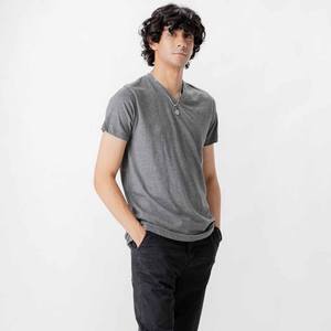 Camisetas básicas de corte regular con cuello, camisetas bordadas con estampado DTG, Camiseta holgada de manga corta con cuello redondo y cuello en V para hombre - Product Image 5