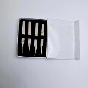 Pince à épiler en acier inoxydable 10 mm, antistatique, antimagnétique, à pointe lisse et prise parfaite, pour isolation des cils (couleur nude) - Product Image 2