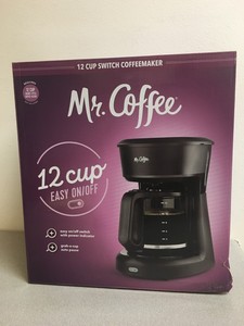 Cafetière électrique à filtre Mr Coffee 12 tasses, design classique en plastique noir, 1200W, fonction maintien au chaud, pour usage domestique et hôtelier - Product Image 3