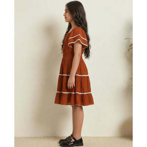 Robe trapèze mi-longue en rayonne unie à col carré Bugandbees | Vêtements pour filles, robe pour enfants de 3 à 13 ans, mode - Product Image 3