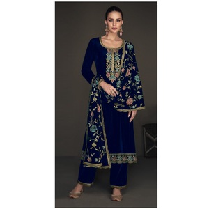 Costume Salwar en Velours Viscos Pur de Qualité Exportation avec Broderie Travail Dentelle 4 Côté Parfait pour Mariage Disponible à Prix Abordable - Product Image 1