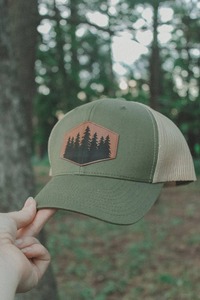 Sombreros de camionero con parche de cuero Gorras de camionero con logotipo personalizado Cierre ajustable de malla en Vietnam - Product Image 3