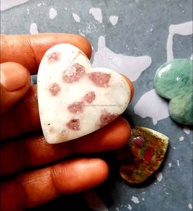 Piedra preciosa en forma de corazón Druzy del desierto de tamaño libre natural para mujer, fabricación de joyas, piedra natal de agosto, joyería espinal para regalo de mujer - Product Image 3