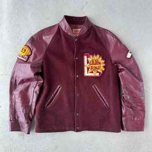 Vintage Maroon Varsity Jacket Mens Retro Leather Sleeve Letterman Bomber Coat con parches bordados Prime Sports Winnipeg - Product Image 3