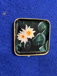 Plateaux de service carrés en métal à motifs personnalisés pour les fêtes - Fabrication artisanale de qualité alimentaire par Antique CO - Product Image 2