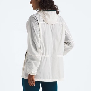 Veste coupe-vent d'hiver imperméable élégante pour femmes, grande taille - Conception respirante, durable, légère, à capuche - Pour la course à pied, la randonnée - Product Image 4