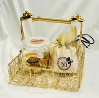 Panier en métal personnalisable Shagun Basket Tray Plateau avec poignées pour le stockage pour l'emballage et le service au prix de gros