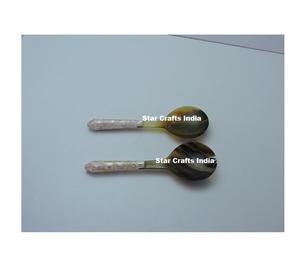 Ensemble de Couverts de Table Élégants et Uniques en Corne Naturelle – Cuillères et Fourchettes Style Américain, Lavables au Lave-Vaisselle pour la Maison et les Restaurants - Product Image 6