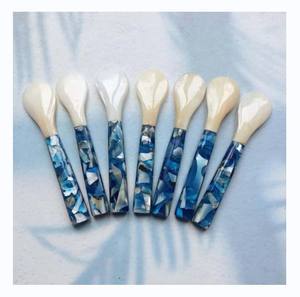 ช้อนหอยมุกตกแต่งสำหรับเสิร์ฟอาหารเรียกน้ำย่อยและของหวานในงานแต่งงานและงานปาร์ตี้ - Product Image 1