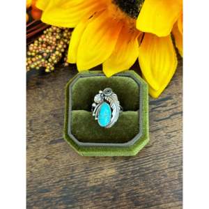 Bague en argent sterling avec turquoise Kingman, bijoux fins géométriques faits à la main par des artisans Navajo - Product Image 5