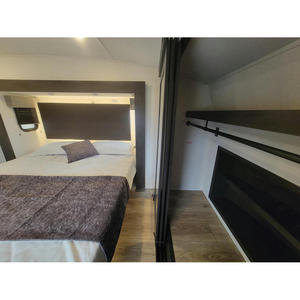 Camper Deslizable Usado en Tendencia 2025 Sabre SRF33RLP-C con Características Expandidas, Construcción de Aluminio, Color Negro, para 8 Personas, Ideal para Viajes - Product Image 5