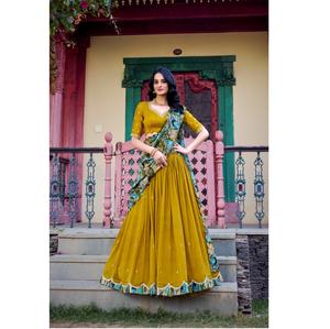 Bonne qualité Vichitra soie Lehenga Choli avec paillettes et fil broderie travail à la mode Lehenga Choli - Product Image 1