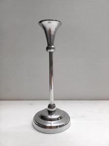 Bougeoir de table élégant en métal antique avec lanternes en bois durables décoration de la maison pour les mariages de Noël - Product Image 3