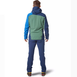 Veste de randonnée en toile softshell de haute qualité pour homme avec col montant, imperméable et respirante, services OEM disponibles - Product Image 5