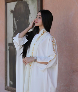 Best-seller Abaya marocaine élégante brodée pour l'hiver Abaya marocaine moderne Kaftan design prix de gros - Product Image 1