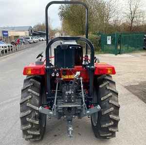 Tracteur compact Massey Ferguson 1525, best-seller, 25 CV, 4 roues motrices, avec plateau de coupe de 60 pouces - Product Image 5