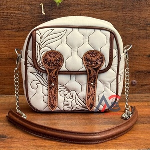 Manufacturer New Arrival Fashion Hand Tooled Genuine Quilted Leather Zipper Crossbody Bags Trendy Chain Shoulder Strap Handbags - Product Image 1