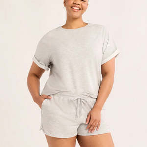 Ensembles pour femmes de haute qualité col rond décontracté à manches courtes respirant coupe ample T-Shirt et ensembles courts surdimensionné 2 pièces ensemble femmes - Product Image 2