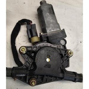 มอเตอร์ไฟฟ้ากระจกหน้าต่างด้านหลังซ้าย KIA Rio 3rd Series 834011G010 (05>11) - Product Image 4