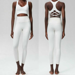 Ensemble de yoga fitness personnalisé pour femmes Nouveau style Vêtements de yoga deux pièces avec taille élastique - Product Image 5