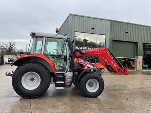 Tractor de ruedas Massey Ferguson 5S 125 4WD usado, de segunda mano, con bomba de aceite automática, caja de cambios, rodamientos, para uso agrícola, 100HP, 110HP, 120HP, en venta. - Product Image 5