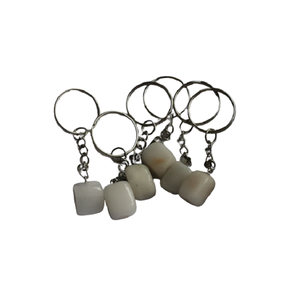 พวงกุญแจหินธรรมชาติสีขาวหยก Tumbled ควอตซ์,พวงกุญแจคริสตัลพลอยสีทองห่อรักษาผู้ค้าส่ง - Product Image 5