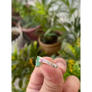 Bague en argent 925 avec émeraude naturelle taille princesse, plaquée rhodium, ornée d'une perle de jade, pour fiançailles, en platine - Product Image 4
