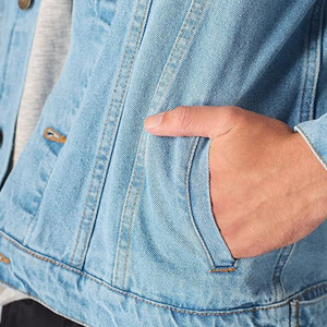 Vente en gros 2026 – Nouvelle veste en jean en toile personnalisée pour homme, couleur unie, style décontracté, en denim, pour le printemps – Veste en jean basique imprimée pour homme - Product Image 4