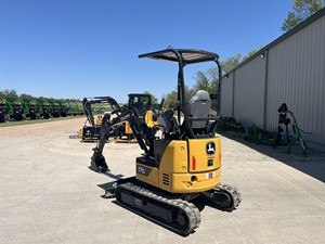 Miniexcavadoras John Deere 17G Usadas, Excavadora Diesel con Cabina y Sistema Hidráulico Auxiliar de Alto Flujo en Venta - Product Image 6