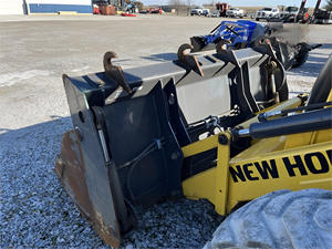 Chargeuse-pelleteuse à basses heures 2017 NEW HOLLAND B95C prix usine chargeuse sur pneus 7 tonnes de haute qualité à vendre - Product Image 4