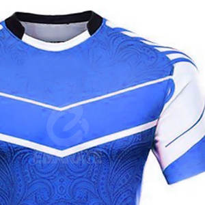 Nouvel ensemble de maillot de rugby pour homme de haute qualité cousu avec des patchs personnalisés, ajustement confortable, matière 100% polyester, y compris les shorts - Product Image 5