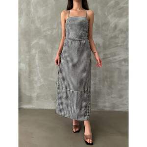 เดรสลำลองสีดำแบบมีสายรัดข้อเท้า ความยาวระดับข้อเท้า ขายส่ง - Product Image 2