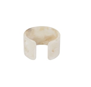 Brazalete de resina epoxi de gran venta, brazalete de resina abierto de color personalizado al por mayor, brazalete de fiesta de alta calidad para mujer - Product Image 1