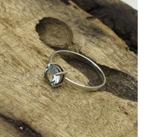 แหวนพลอยบุษราคัมสีฟ้าสำหรับผู้หญิงเครื่องประดับทำด้วยมือใน925เงินสเตอร์ลิงหรูหราแหวนสีเงินทึบพร้อมสีฟ้า - Product Image 4