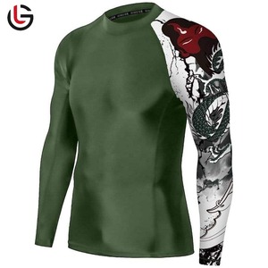 Vente En Gros De Compression MMA Rash Guard À Manches Longues Logo Personnalisé Rash Guard Sublimé Hommes Rash Guard - Product Image 4
