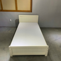 Lit simple contemporain Blanc Design moderne minimaliste Lit en bois massif de grande taille à cadre en bois en pin