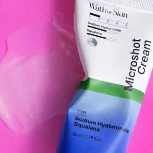 Crema de Microespículas con Hialuronato de Sodio y Escualano para una Piel Firme, Suave y Radiante - Product Image 2