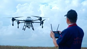 Composants essentiels pour drone agricole hélicoptère KM450, vision nocturne, UAV, pompe, batterie, pour application de pulvérisation agricole - Product Image 5