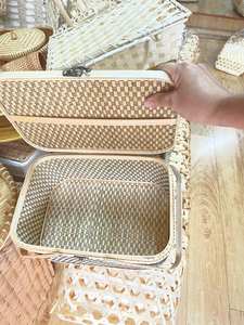 ตะกร้าไม้ไผ่หวายพร้อมฝาปิด เหมาะสําหรับเก็บเสื้อผ้าและของใช้ในโรงแรม สไตล์คลาสสิก/ ตะกร้าผักตบชวา 99GD - Product Image 3