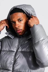 Veste matelassée à capuche personnalisée avec logo personnalisé pour hommes vestes en duvet d'hiver matelassées en nylon brillant de dernière conception vente en gros - Product Image 2