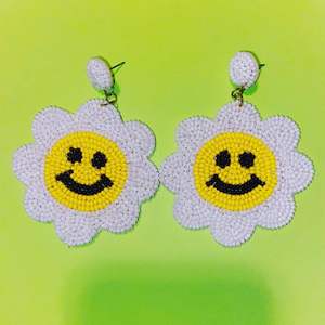 ต่างหูระย้าปักลูกปัด - Product Image 1