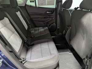 SUV T-RAX LS 2024 Usado, Tracción Delantera, Motor Turbo de 1.2L y 3 Cilindros (137 HP/162 Lb-ft Torque), Transmisión Automática de 6 Velocidades, con Portaequipajes de Aluminio, Neumáticos R17 - Product Image 6