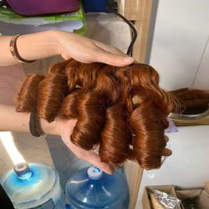 Cabello rizado de color bajo para mujeres negras, pelo sin procesar de Vietnam, de alta calidad, precio al por mayor - Product Image 3