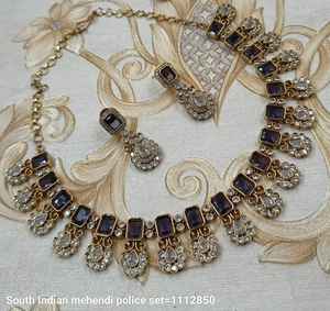 ENSEMBLE DE BIJOUX INDIENS TRADITIONNELS ET À LA MODE EN CUIVRE ENSEMBLE DE BIJOUX DE MARIAGE POUR FEMMES BOUCLES D'OREILLES ET COLLIER - Product Image 3