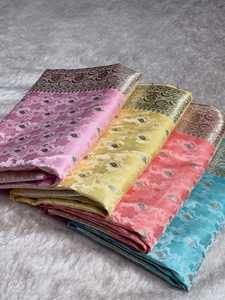 Saree Tradicional Banarasi Mashru Katan Tejido a Mano, Muy Popular, Protección Solar, Secado Rápido, Fácil de Usar en Todas las Estaciones - Product Image 6
