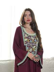 Ensemble 2 Pièces de Luxe en Gros pour Femmes Musulmanes – Modeste, Simple, Uni, en Mousseline de Soie, Brodé de Perles, Cristaux et Paillettes, Écologique - Product Image 4