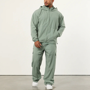 Ensemble de survêtement coupe-vent 2 pièces pour homme Veste zippée à capuche et pantalon cargo Tenue de sport d'extérieur - Product Image 3